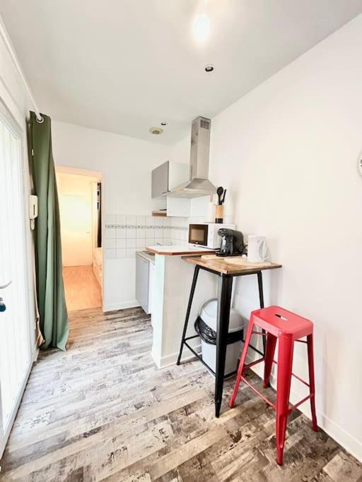 New York - Appartement A Реймс Экстерьер фото